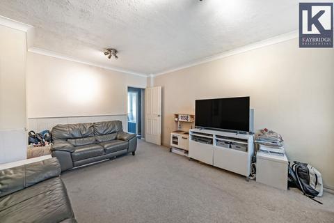 2 bedroom flat for sale, Lavender Avenue, Packham Court Lavender Avenue, KT4