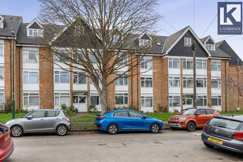 Flat 20, Packham Court Lavender Avenue, Worcester Park, KT4 8RS