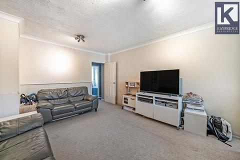 Flat 20, Packham Court Lavender Avenue, Worcester Park, KT4 8RS