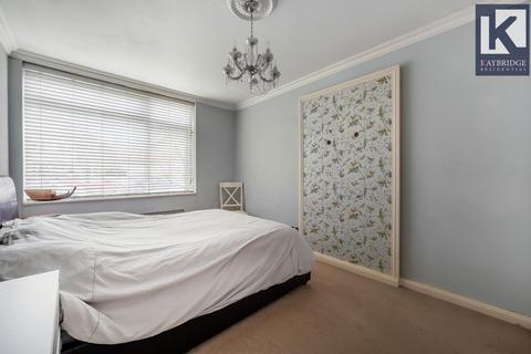 Flat 20, Packham Court Lavender Avenue, Worcester Park, KT4 8RS
