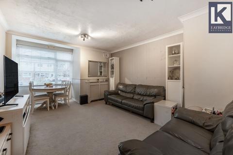 Flat 20, Packham Court Lavender Avenue, Worcester Park, KT4 8RS