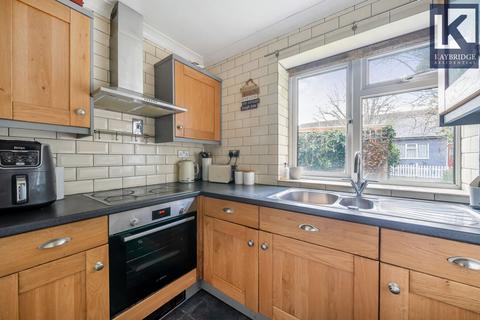 Flat 20, Packham Court Lavender Avenue, Worcester Park, KT4 8RS