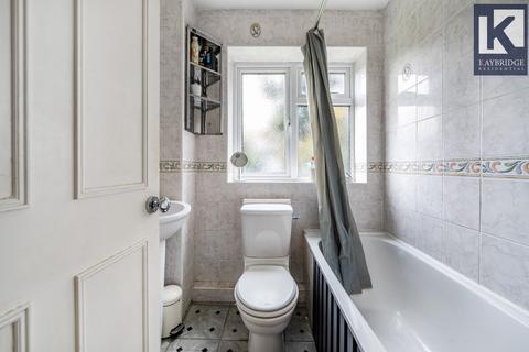 Flat 20, Packham Court Lavender Avenue, Worcester Park, KT4 8RS
