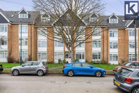 Flat 20, Packham Court Lavender Avenue, Worcester Park, KT4 8RS