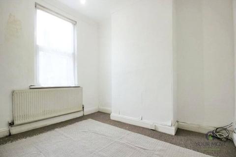 undefined, Gladeswood Road, Belvedere DA17