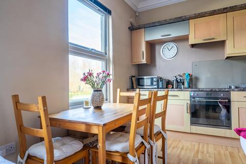 2 bedroom terraced house for sale, Barbican Road, York