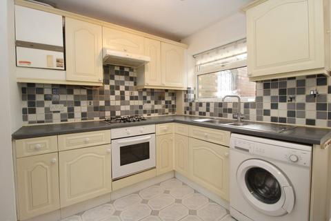 2 bedroom semi-detached house to rent, Laxton Gardens, Baldock, SG7