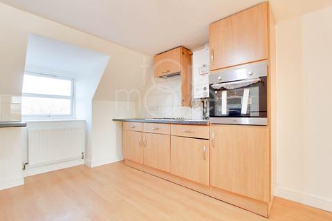 2 bedroom flat to rent, St Pauls Road, Thornton Heath, CR7