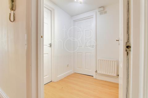 2 bedroom flat to rent, St Pauls Road, Thornton Heath, CR7