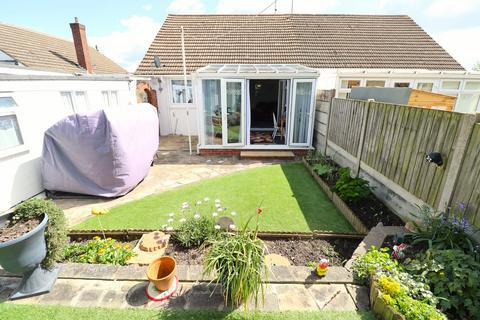 2 bedroom semi-detached bungalow for sale, Fulford Drive, Eastwood, Leigh-on-Sea, SS9