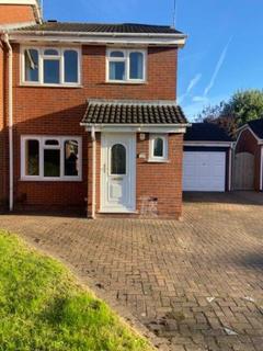 3 bedroom house to rent, Green Leys, Nottingham NG2