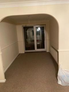 3 bedroom house to rent, Green Leys, Nottingham NG2