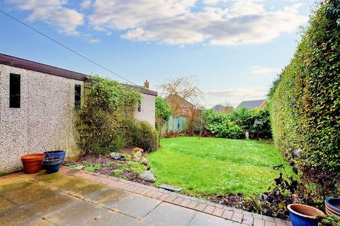 3 bedroom semi-detached house for sale, Sisley Avenue, Stapleford, Nottingham