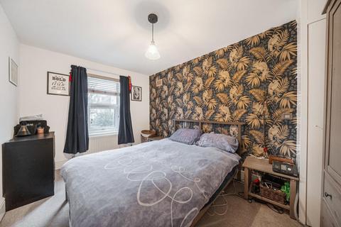 2 bedroom flat for sale, Whiteley Road, Crystal Palace