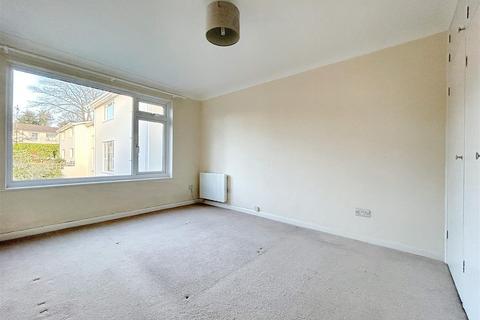 2 bedroom flat for sale, Elm Court Gardens, Truro