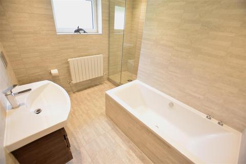 Gordano Lodge Clevedon Road, Weston In Gordano, Bristol, BS20 8PZ