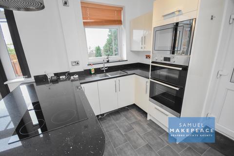 3 bedroom semi-detached house to rent, Langdale Crescent, Sneyd Green, Stoke-on-Trent