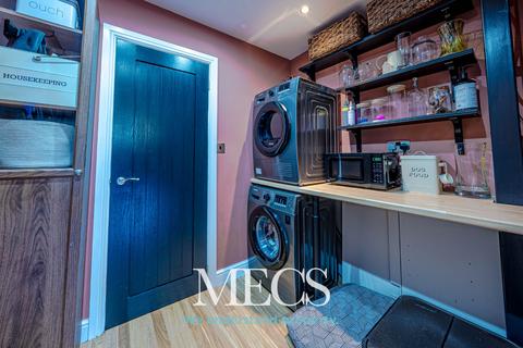 14 Edward Road, Oldbury, B68 0LY