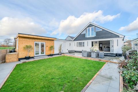 4 bedroom chalet for sale, Burford Close, Christchurch BH23