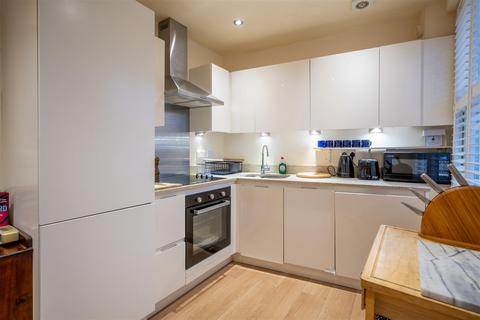 2 bedroom apartment for sale, Oxford Road, Windsor