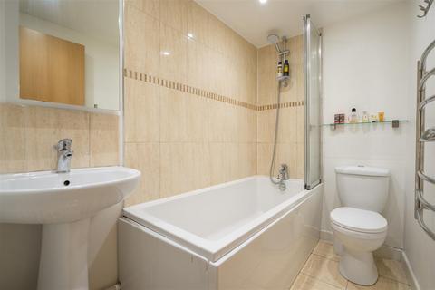 2 bedroom apartment for sale, Oxford Road, Windsor