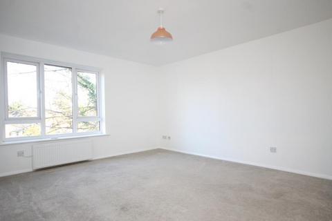 1 bedroom apartment for sale, BRACKEN CLOSE, GREAT BOOKHAM, KT23