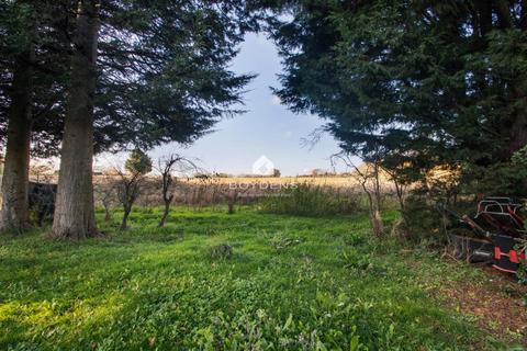 1 bedroom detached bungalow for sale, Green Farm Road, Colchester CO6