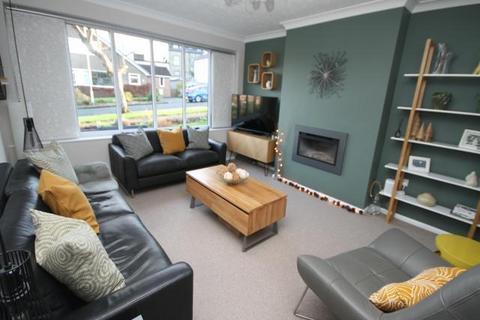 14 Brackendale Parade, Bradford, BD10 0SR