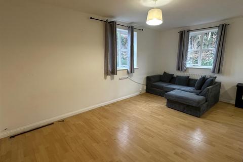 Studio to rent, South Street, Andover