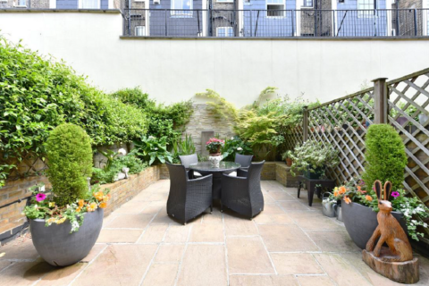 4 bedroom townhouse for sale, Conduit Mews, London