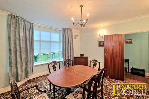 2 bedroom semi-detached bungalow for sale, Chestnut Avenue, Grays RM16