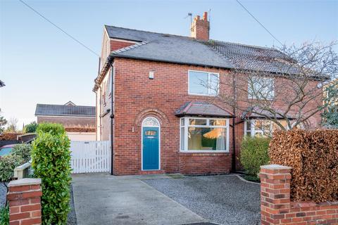 4 bedroom semi-detached house to rent, Burton Avenue, York, YO30 6DE