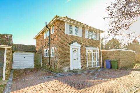 3 bedroom detached house to rent, Regency Court, Sittingbourne, Kent, ME10