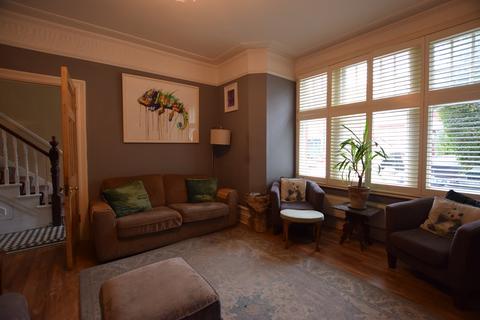 5 bedroom terraced house for sale, Spencer Avenue, London, Greater London. N13