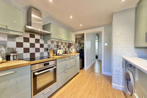 20 Nelson Road, Exeter, EX4 1BG