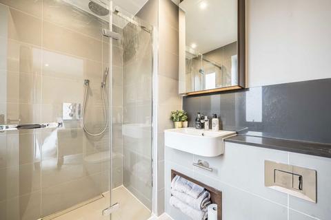13 Pipit Drive, London, SW15 3AP