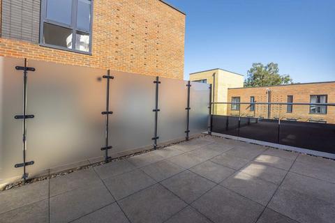 13 Pipit Drive, London, SW15 3AP