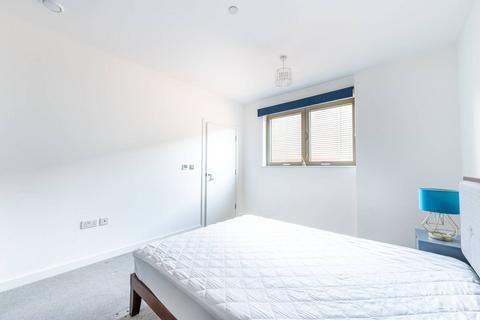 1 bedroom flat to rent, Galley House, E14, Gallions Reach, London, E16