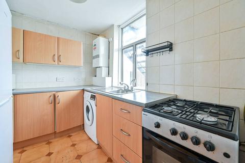 2 bedroom flat to rent, Lordship Lane, East Dulwich, London, SE22