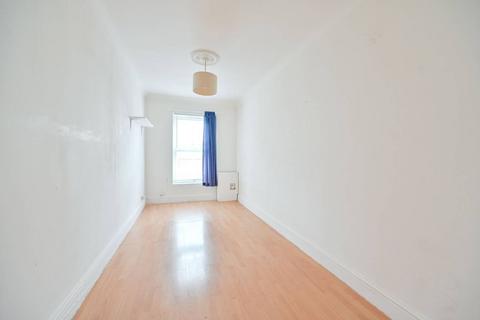 2 bedroom flat to rent, Lordship Lane, East Dulwich, London, SE22