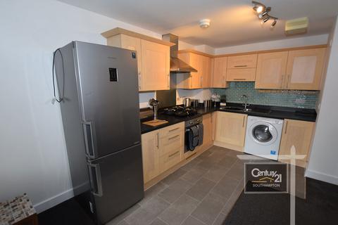 2 bedroom flat to rent, High Street, SOUTHAMPTON SO14