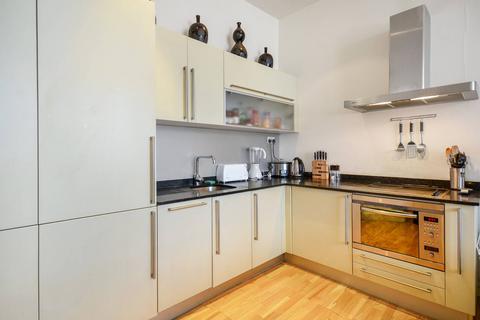 1 bedroom flat to rent, Gloucester Terrace, Bayswater, London, W2