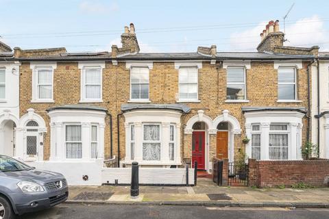 2 bedroom flat to rent, Fenham Road, Peckham, London, SE15