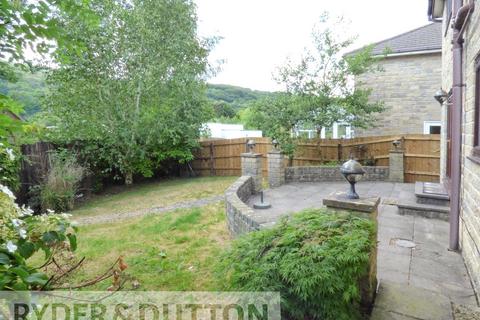 17 Hollinview Close, Rawtenstall, Rossendale, BB4 8DQ