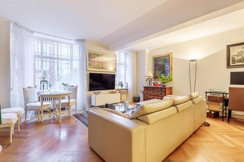 4 bedroom flat for sale, Queensway, Bayswater