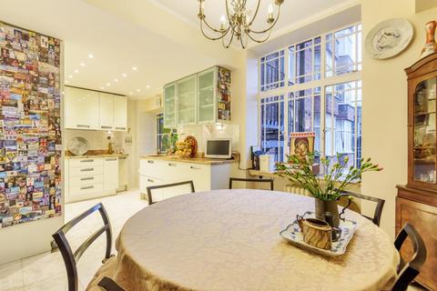 4 bedroom flat for sale, Queensway, Bayswater