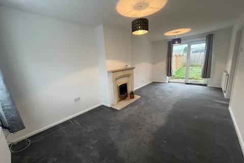 3 bedroom terraced house to rent, Taunton Avenue, Corby, NN18