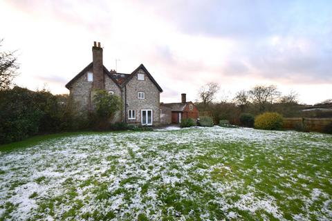 4 bedroom house to rent, Swyncombe, near Henley