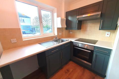 1 bedroom flat to rent, Cromwell Road, Whitstable, CT5