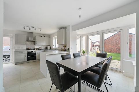 4 bedroom house for sale, Troon Road, Botley, Southampton, Hampshire, SO32